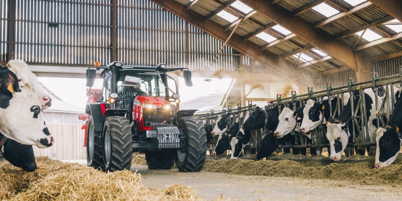 MF 5700 M
