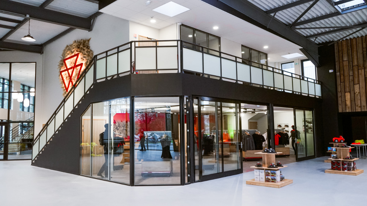 Massey Ferguson inaugura Agrispace, novo centro de experiência em Beauvais