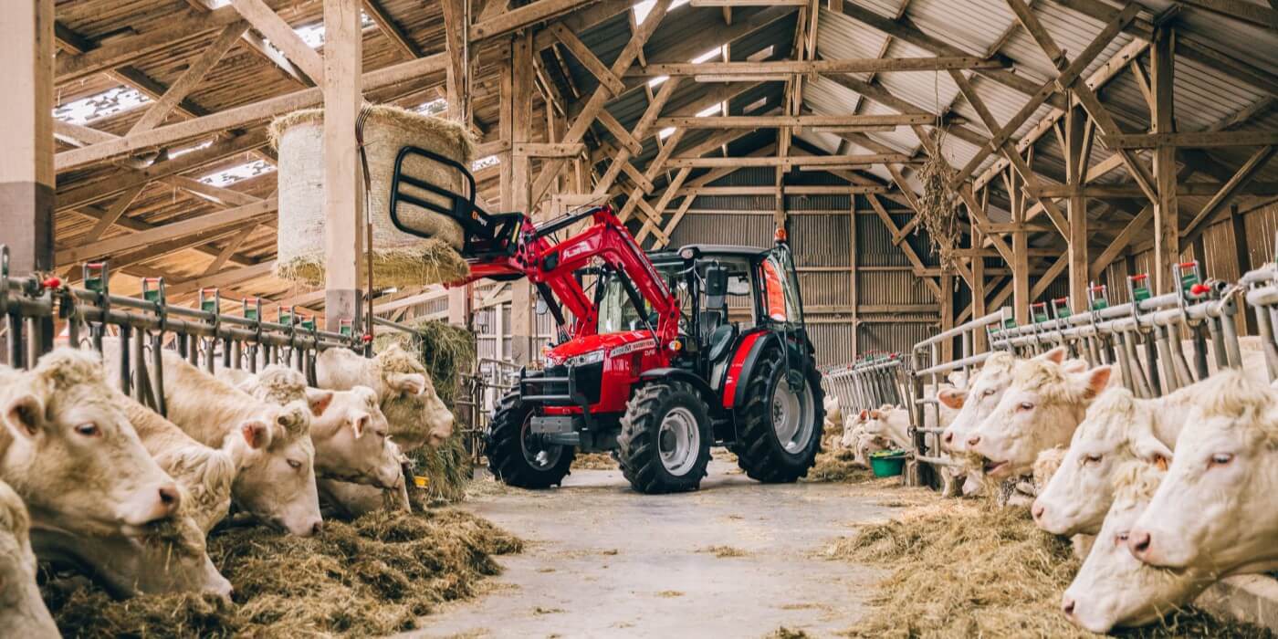 MF 4700 M